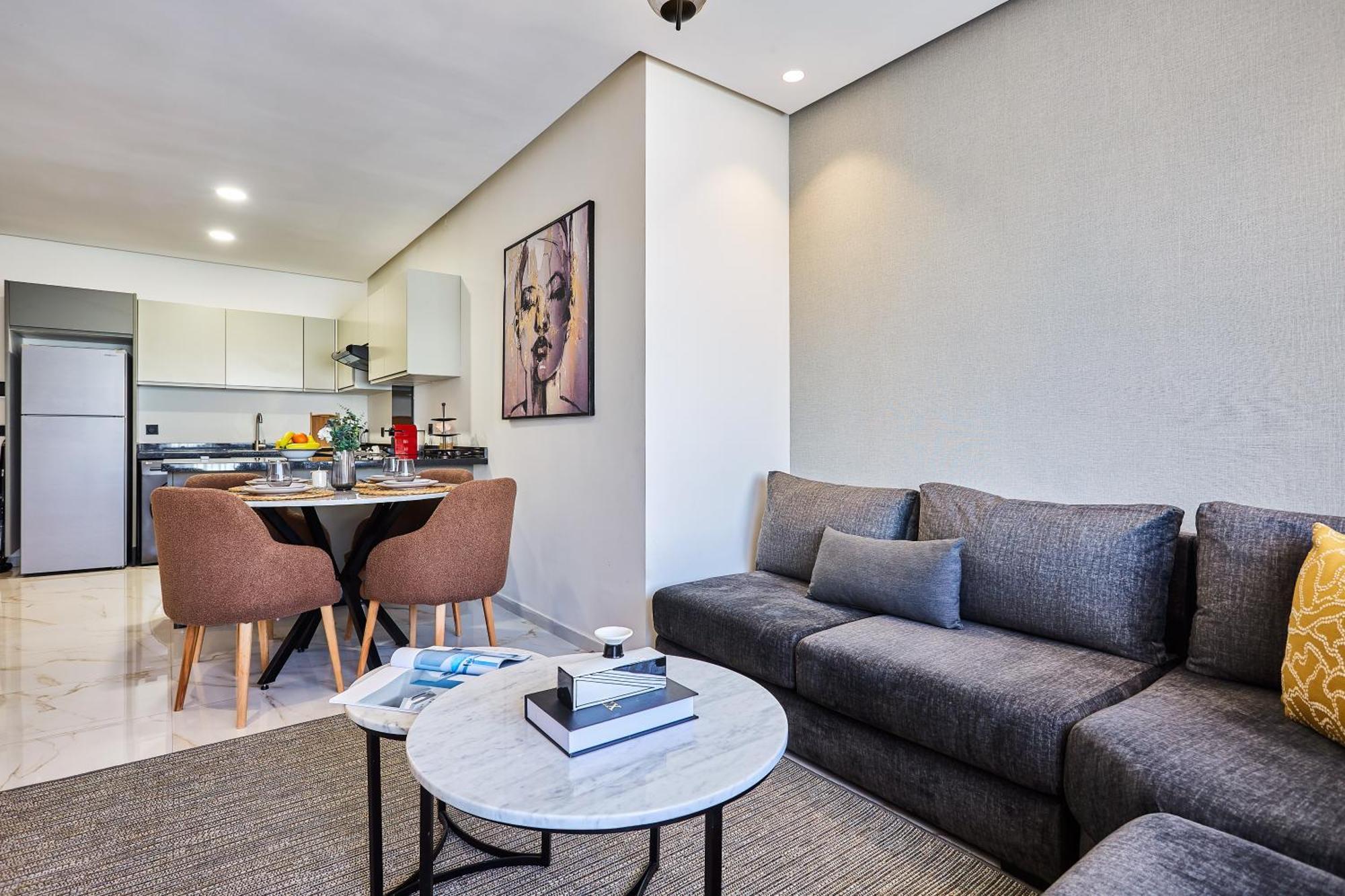 Apartamento Sleek And Modern 2-Bed Unit In Downtown Casa Casa Blanca Exterior foto