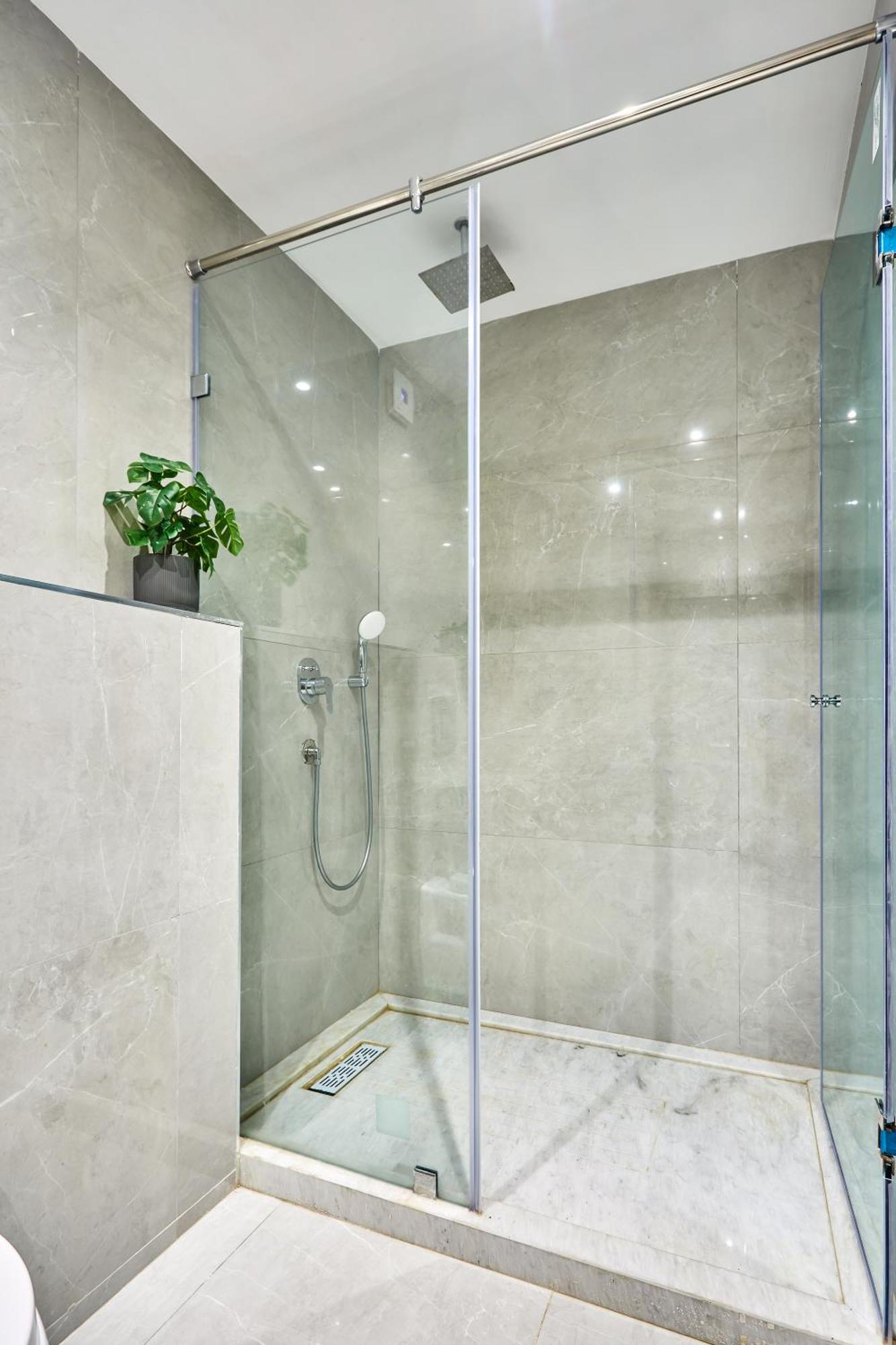 Apartamento Sleek And Modern 2-Bed Unit In Downtown Casa Casa Blanca Exterior foto