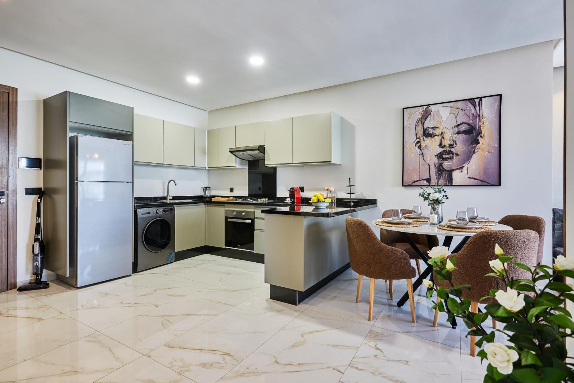 Apartamento Sleek And Modern 2-Bed Unit In Downtown Casa Casa Blanca Exterior foto