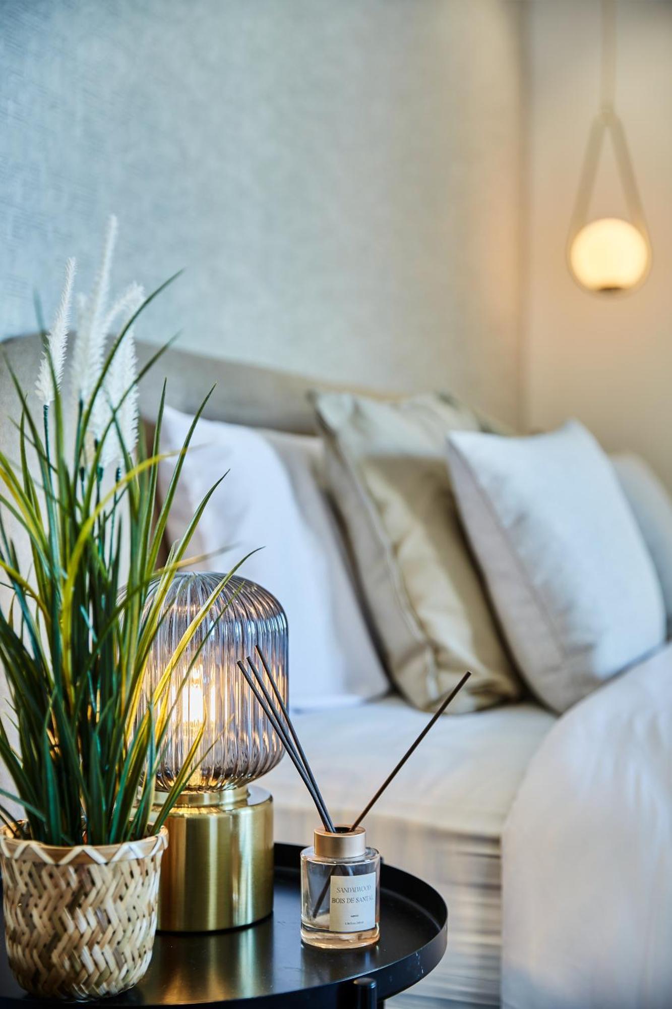 Apartamento Sleek And Modern 2-Bed Unit In Downtown Casa Casa Blanca Exterior foto