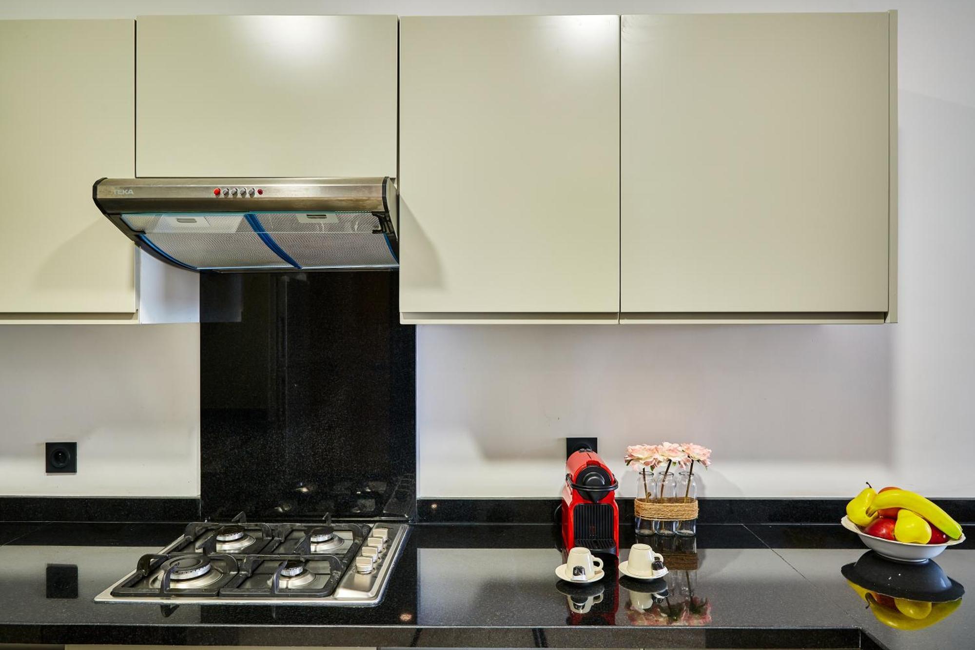 Apartamento Sleek And Modern 2-Bed Unit In Downtown Casa Casa Blanca Exterior foto